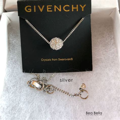 givenchy swarovski 聯名項鍊 許願水晶球鎖骨鍊|Givenchy gold necklace.